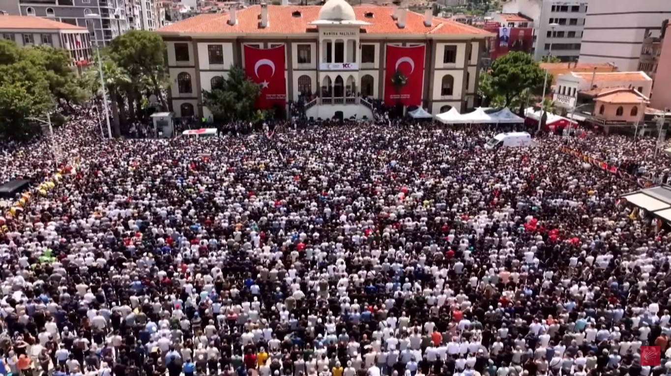 Ferdi Zeyrek Cenaze Namazı
