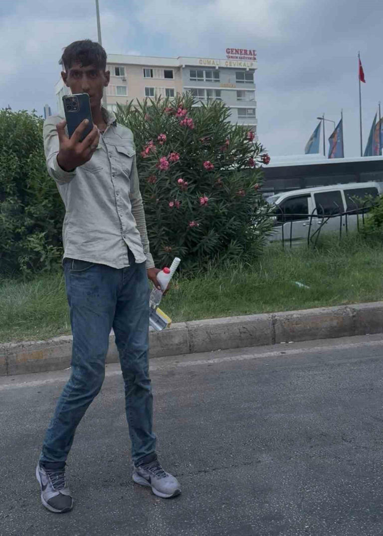 adana'da cam silen gençler-1