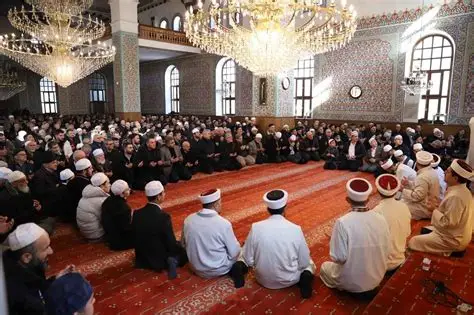 Camilerde Kuraklık Duası