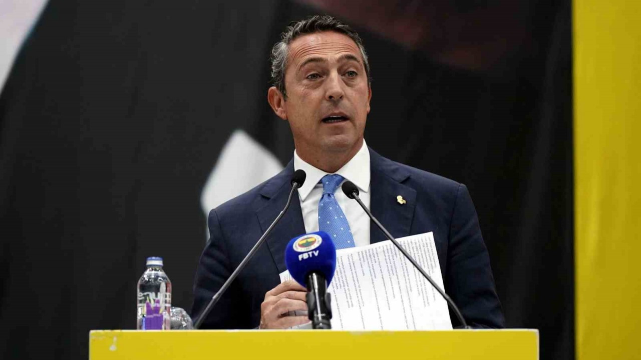 Galatasarayin Gundemindeydi Ali Koc Devreye Girdi Teklif Yapti Zfnm