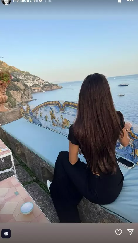 Hande Ercel Ve Hakan Sabanci Italya Da Ask 18881881 7231 M