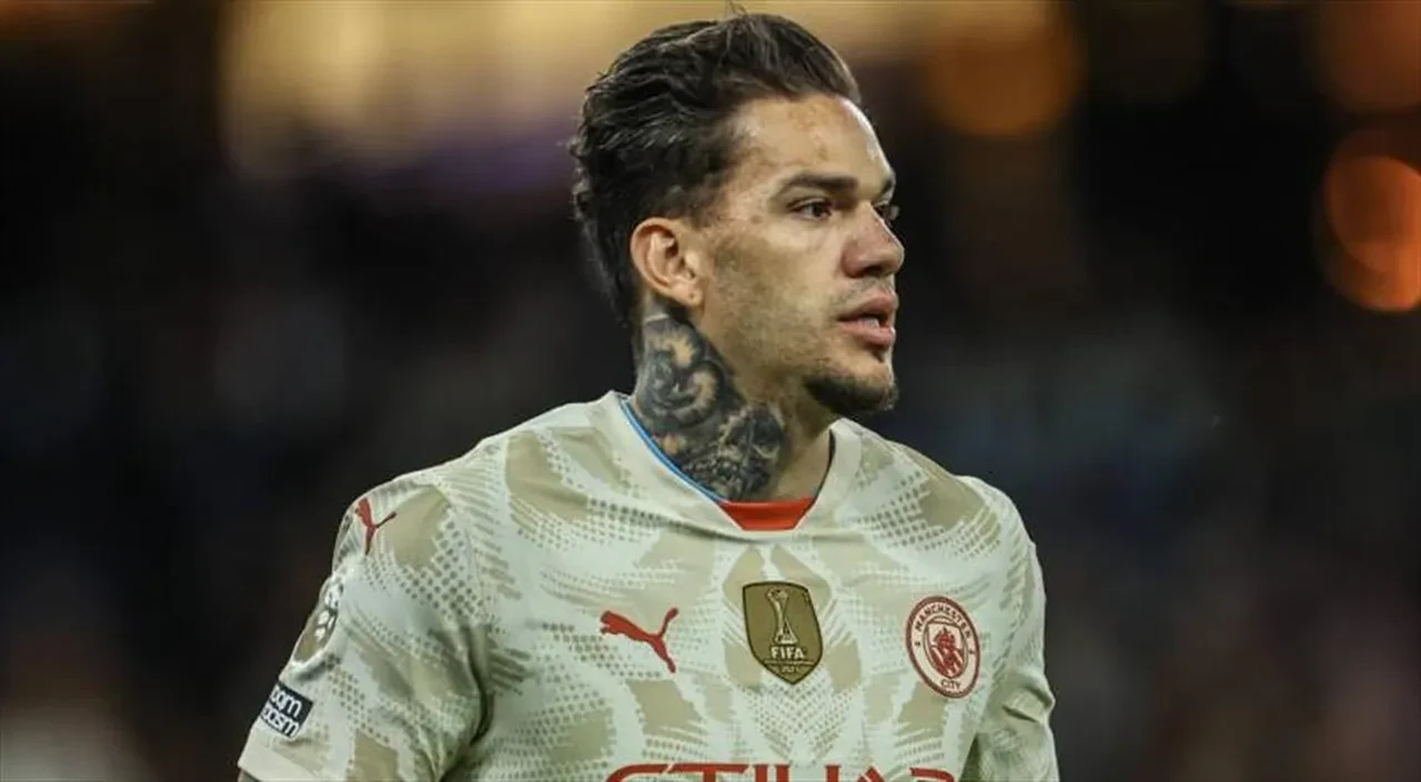 Galatasaray Ederson Transferinde Sona Geldi Sari Kirmizili Forma Giymek Istiyorum 3242413 202508180942 3