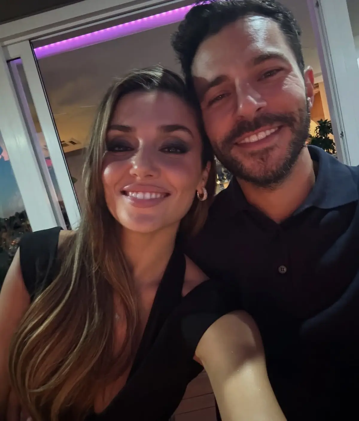 Hande Erçel-46