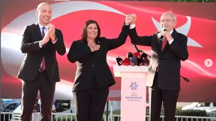 Özlem Çerçi̇oğlu 5