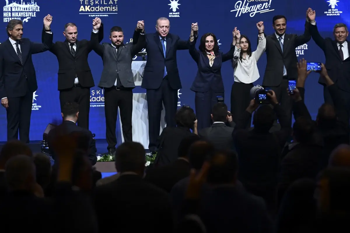 Ak Parti̇-14
