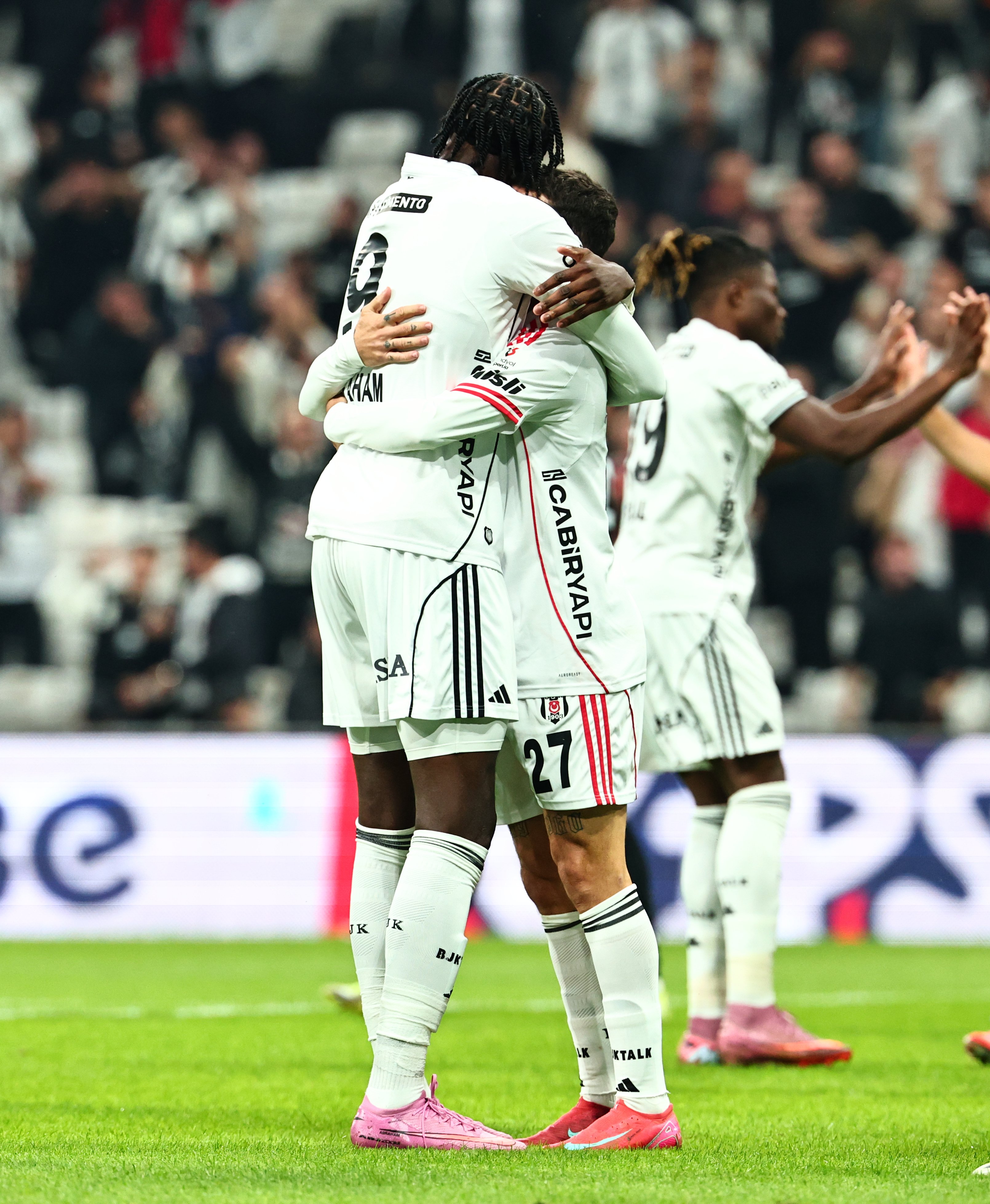 Beşiktaş 2-4