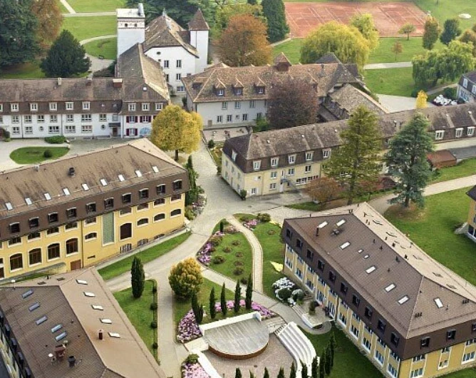 Institut Le Rosey2
