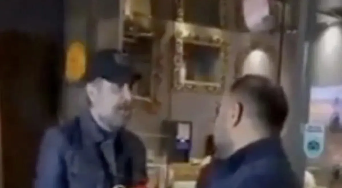 Nejat İşler1