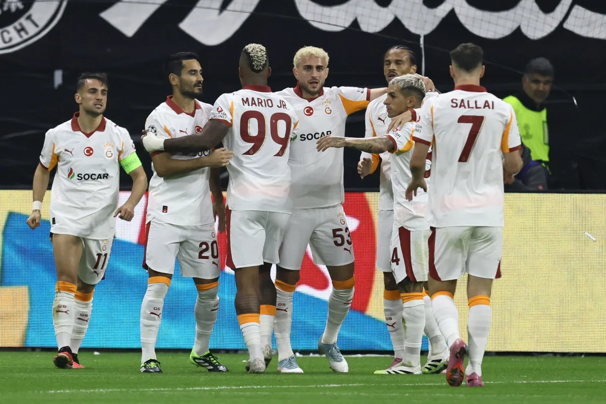 Okan Buruk-13